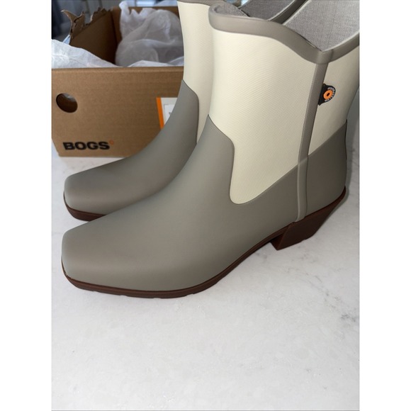 BOGS Jolene Ankle Rain Boot Women's 8 Rubber Waterproof Western NEW‎ Taupe Ivory - Picture 1 of 8